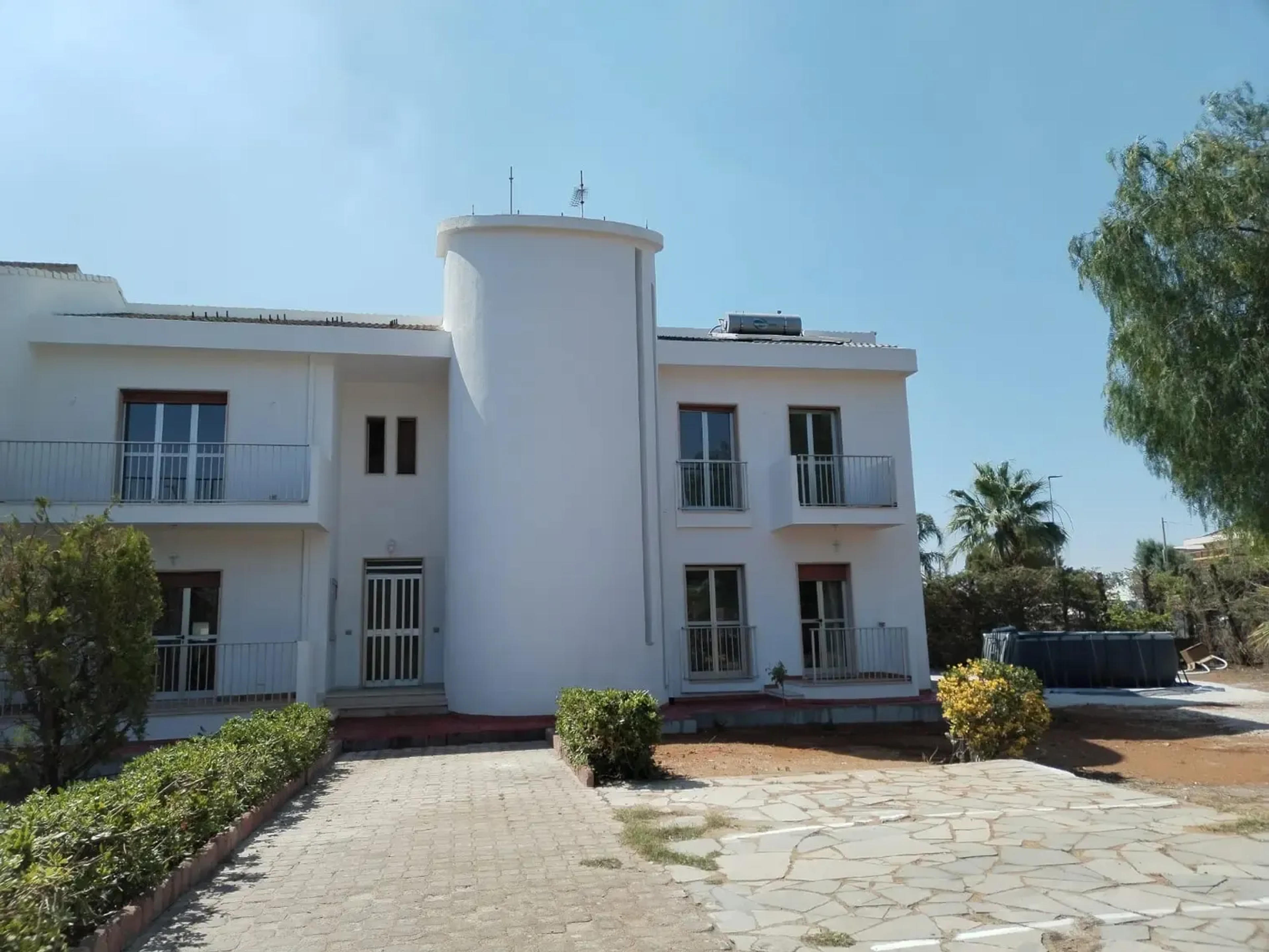 Bilocale in villa con piscina — Comiso (foto 13)