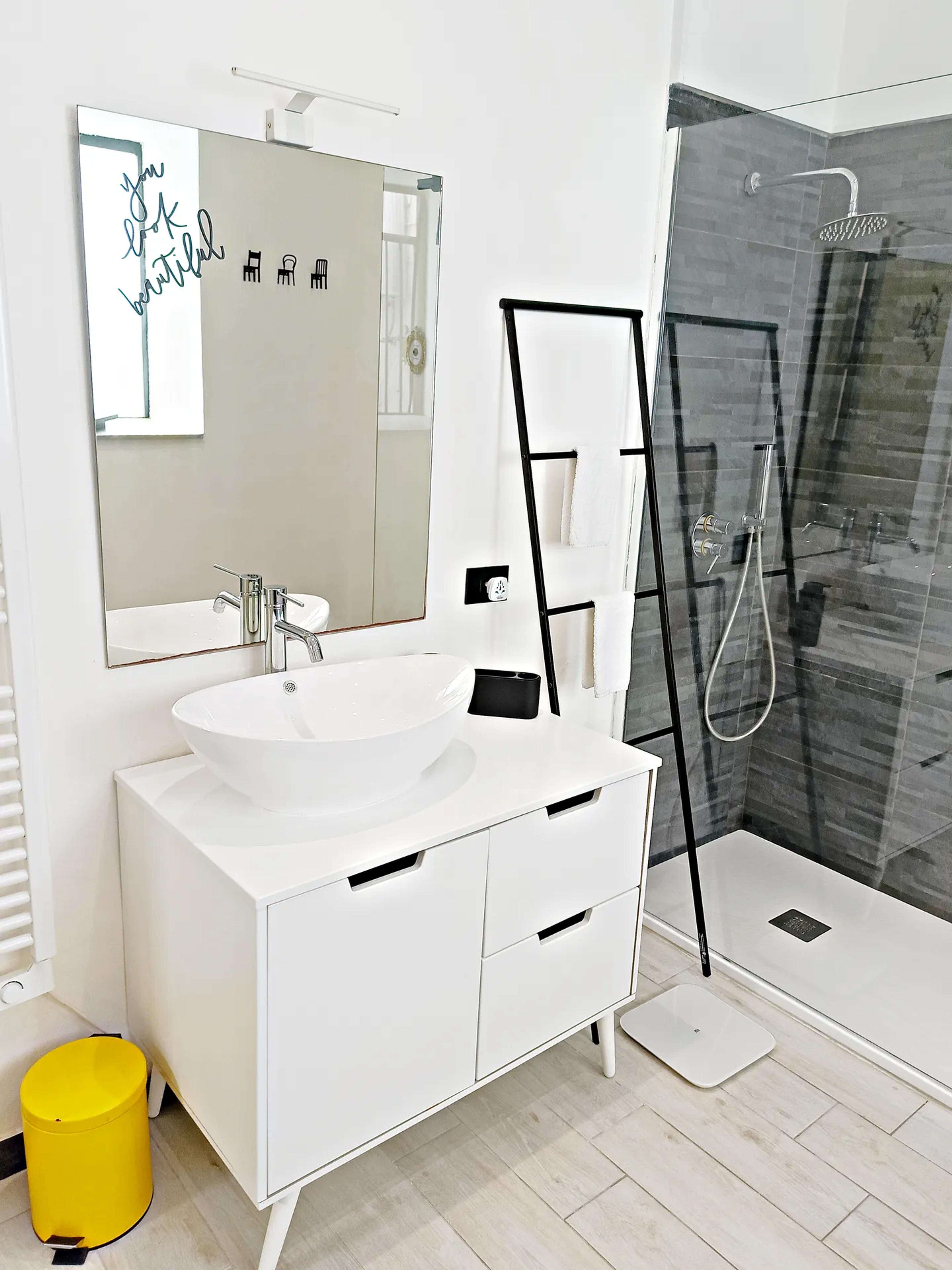 Aurelio's Artpartment | Unconvetional Stay — Siracusa (foto 6)