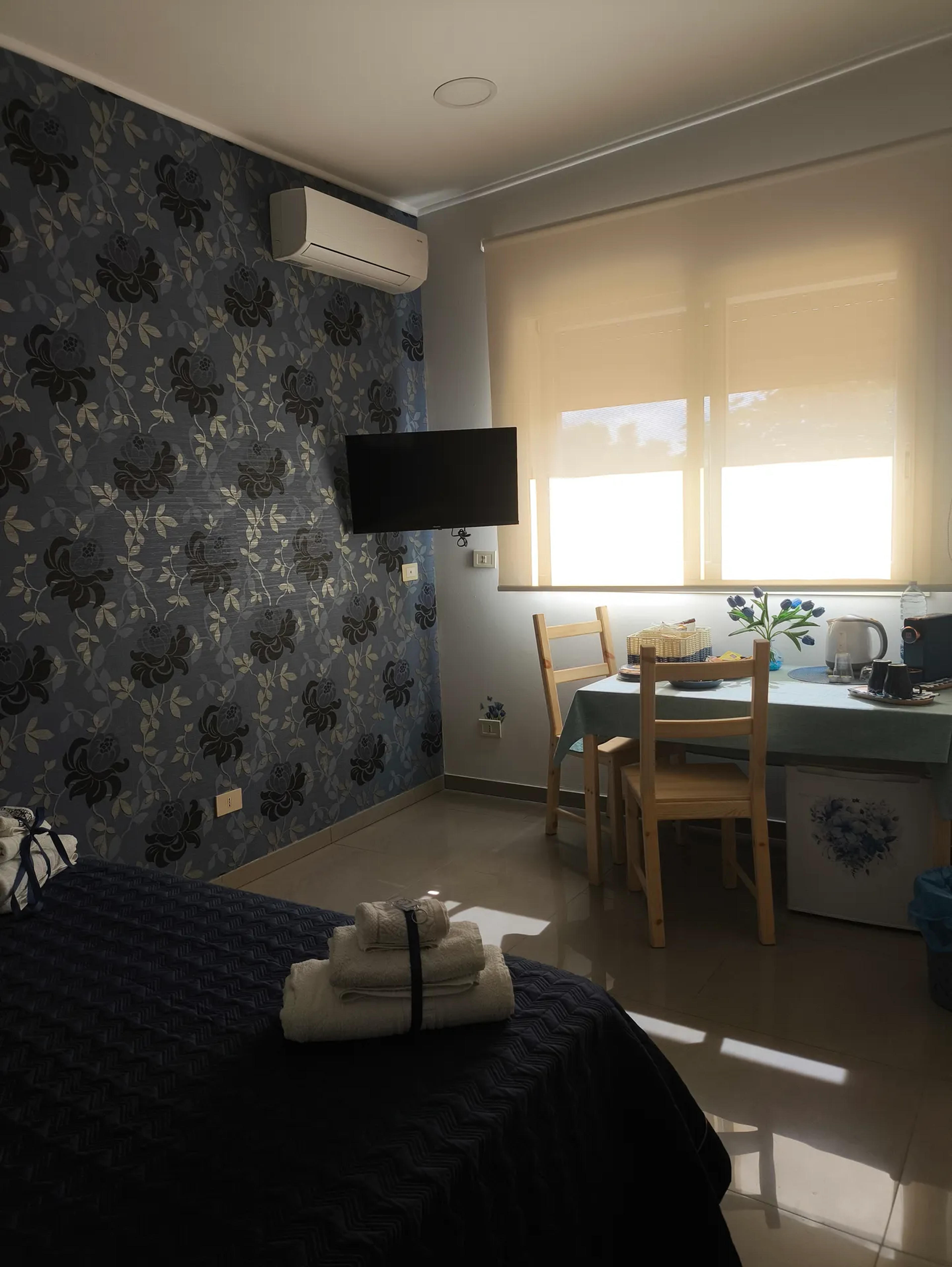 💠 Blue Flowers Room 💠 — Scordia (foto 6)