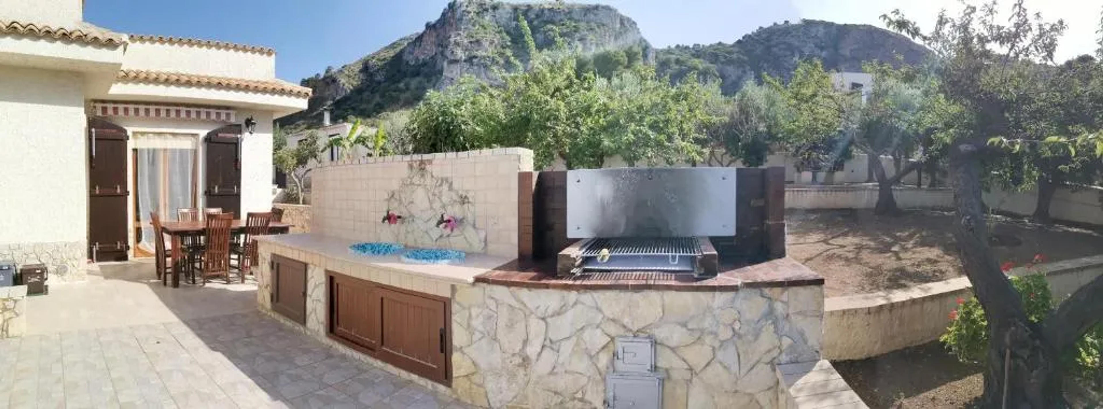 Villa Girolama Bellissima villa con Piscina alle pendici di Erice e vista Monte Cofano — Valderice (foto 12)