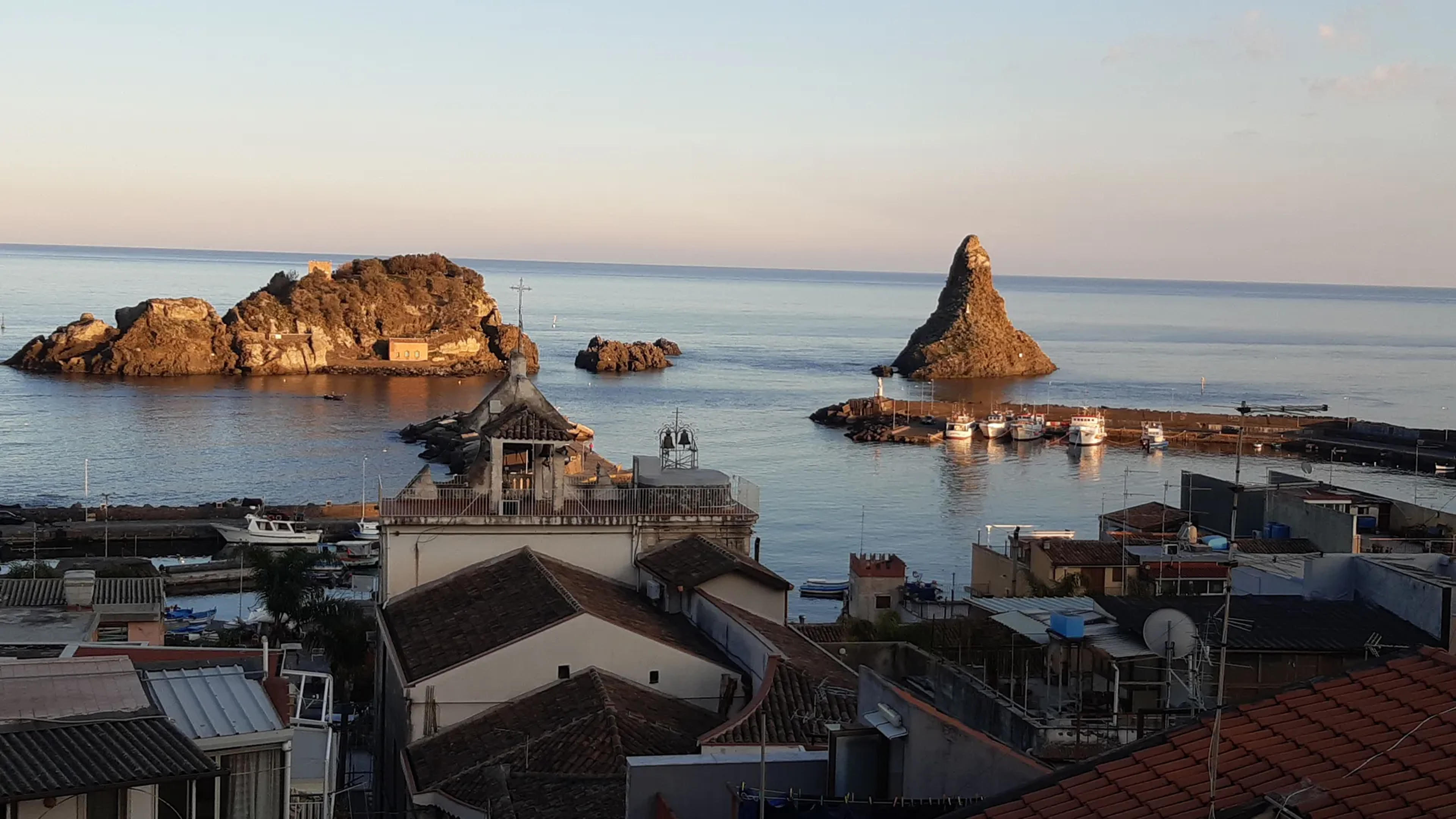 Casa RoSa — casa vacanza a Aci Castello