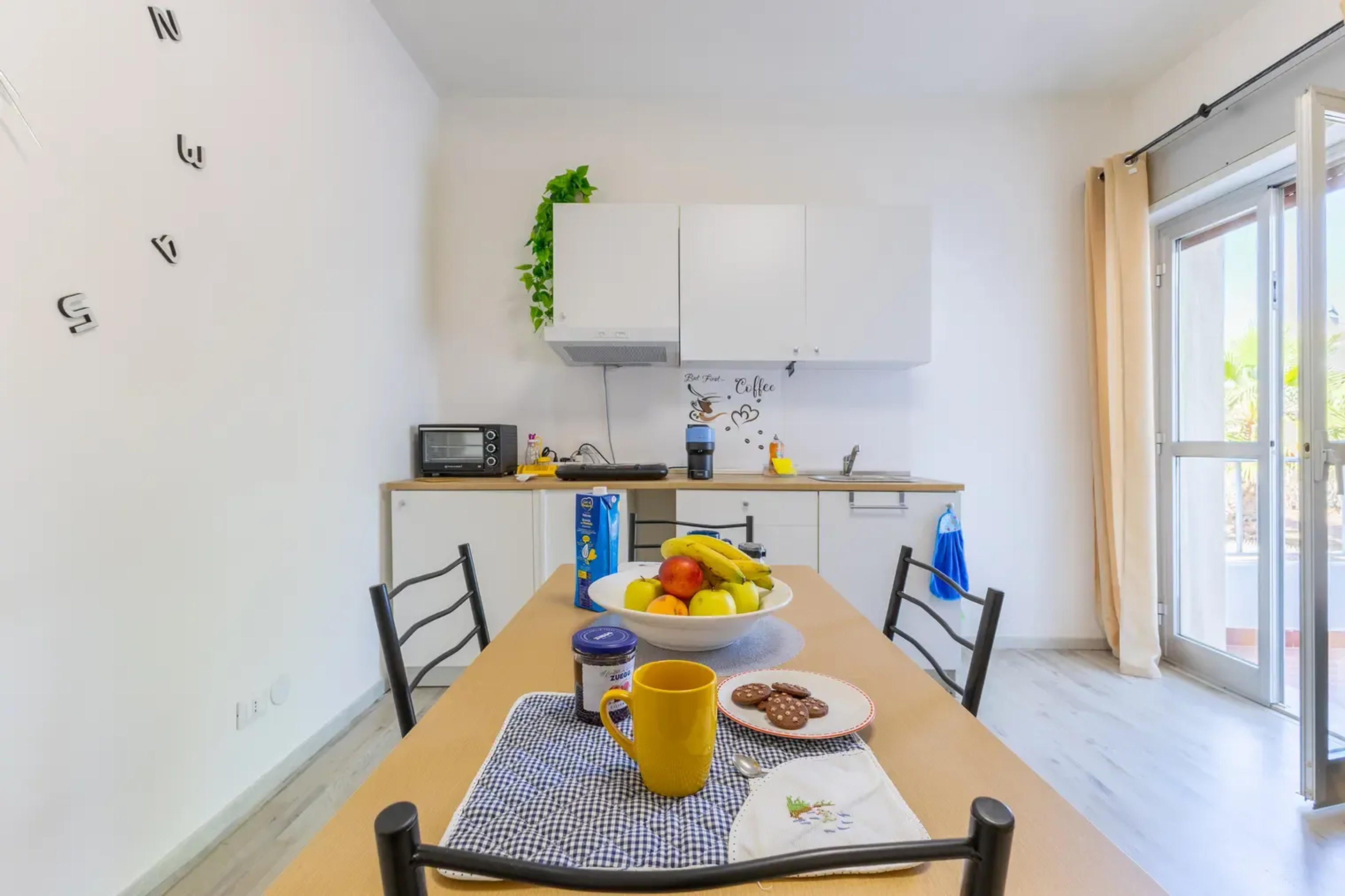 Trilocale in villa con piscina — Comiso (foto 9)