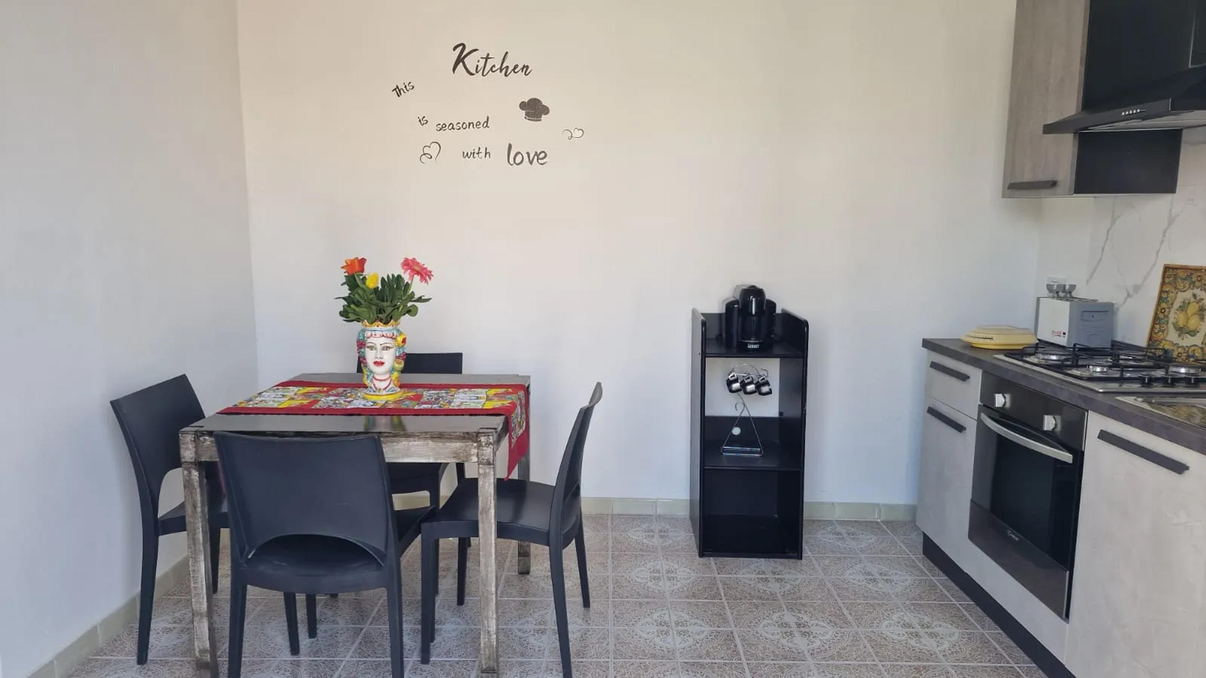 Amber Rooms — Carini (foto 14)