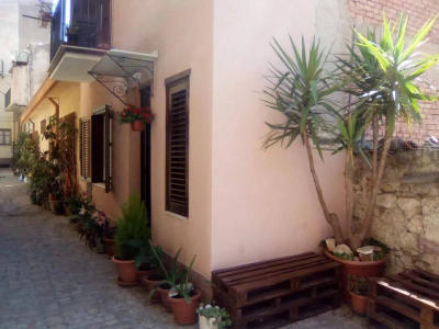 Il Cortiletto — casa vacanza a Castelbuono